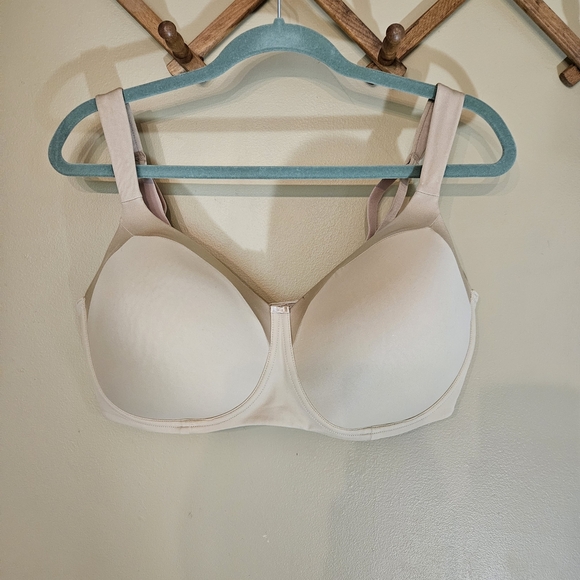 Playtex Beige Full-Coverage Bra - Picture 7 of 10